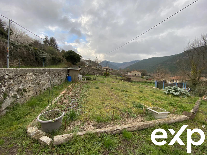 Maison - 301 m² - 11 pièces