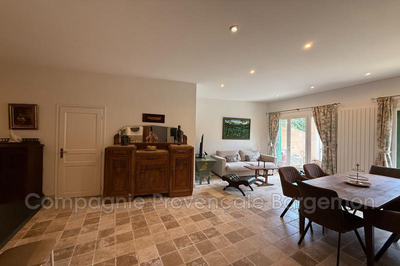 Appartement - 92 m² - 3 pièces