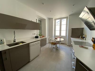 Appartement bourgeois - 162 m² - 5 pièces