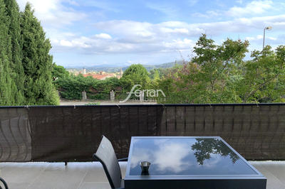 Appartement - 150 m² - 6 pièces