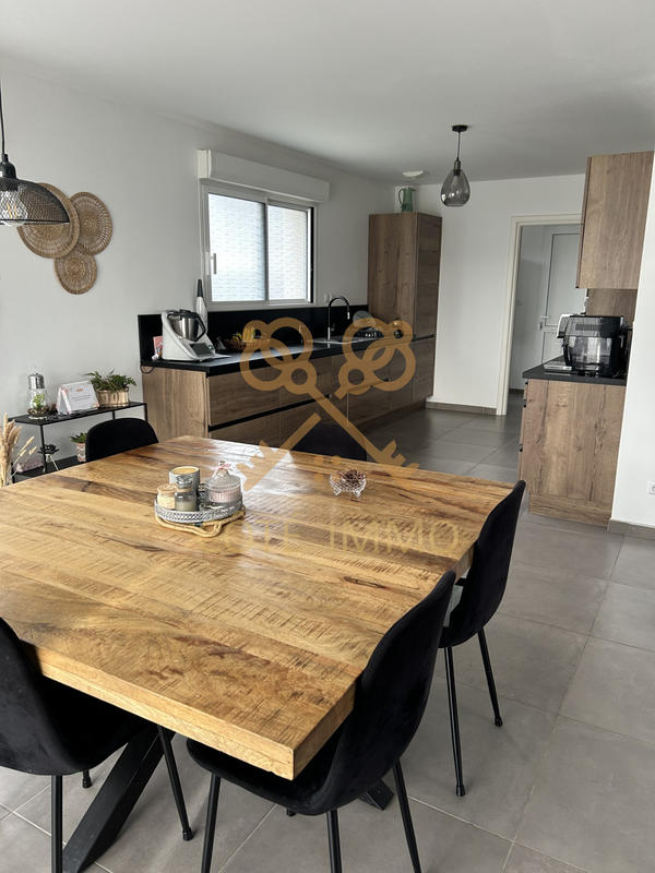 Maison - 145 m² - 6 pièces