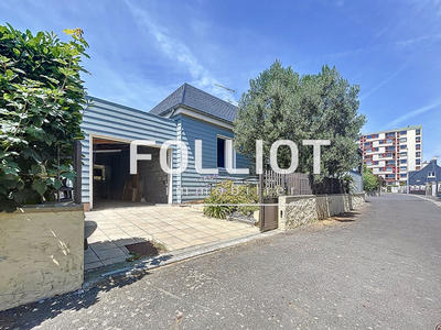 Maison - 94 m² - 6 pièces