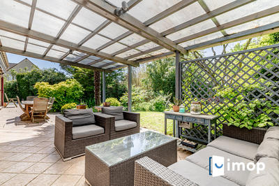 Maison - 225 m² - 7 pièces