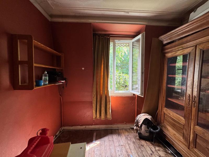 Maison - 270 m² - 11 pièces