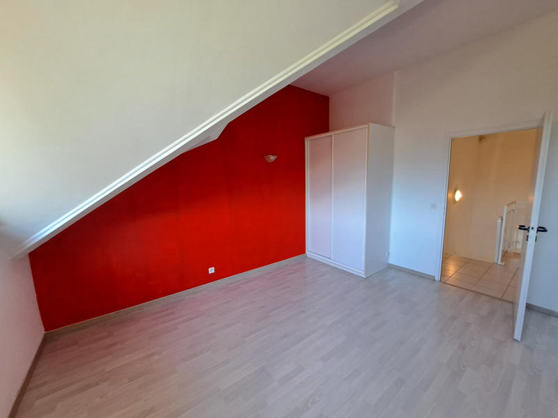 Maison - 202 m² - 5 pièces