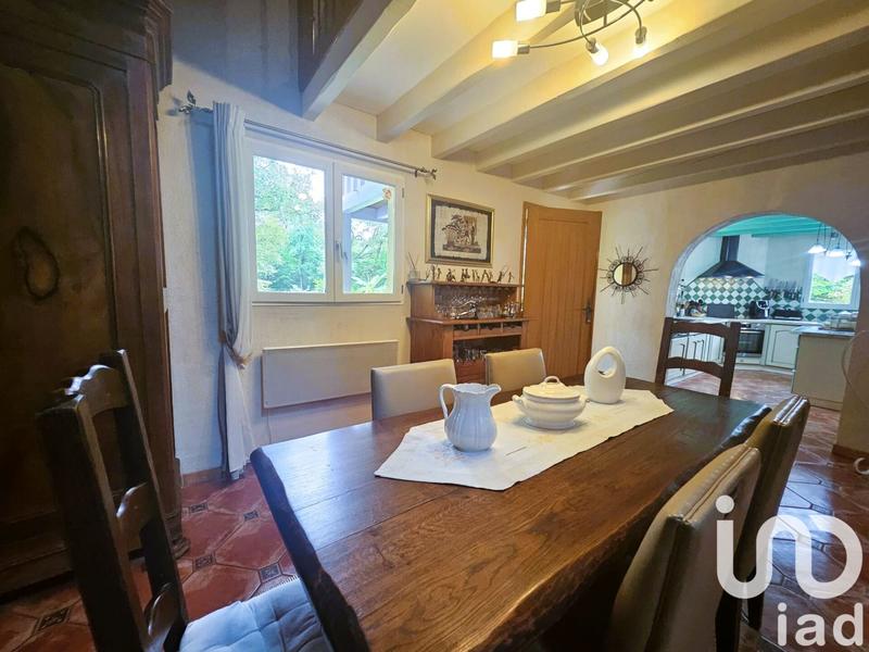 Maison - 263 m² - 9 pièces