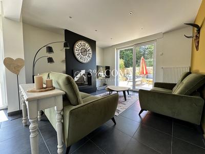 Pavillon - 135 m² - 6 pièces