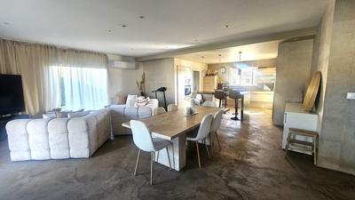 Demeure - 177 m² - 5 pièces