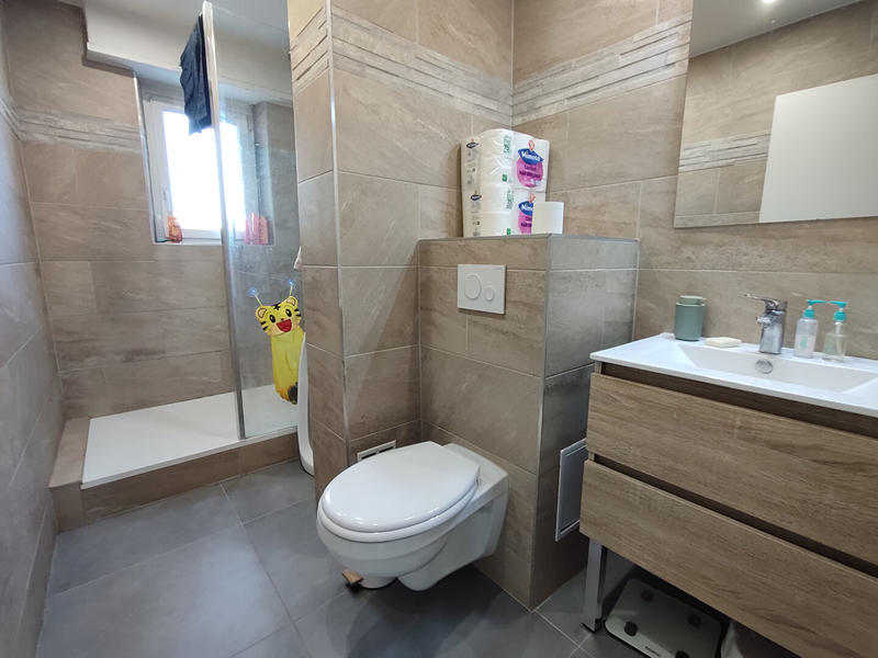 Appartement - 70 m² - 3 pièces