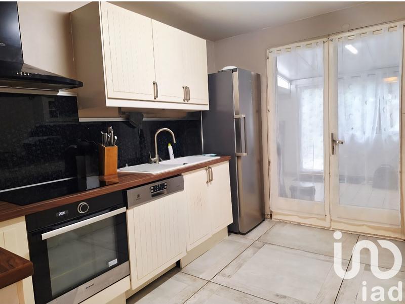 Maison - 94 m² - 6 pièces