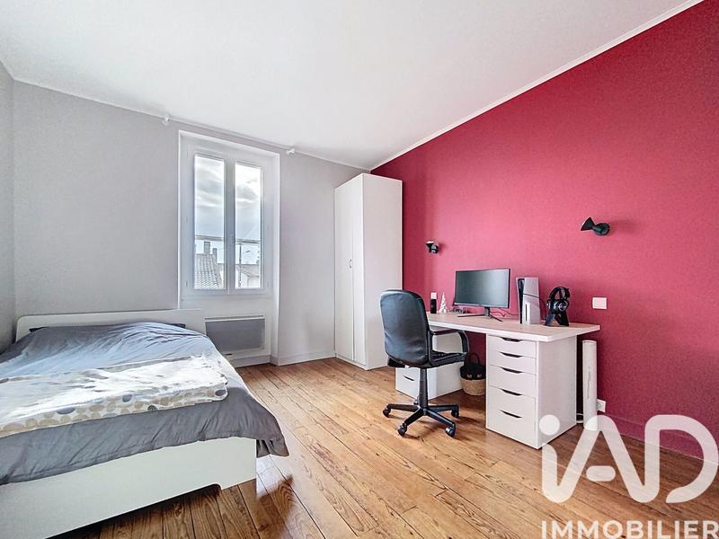 Maison - 231 m² - 8 pièces
