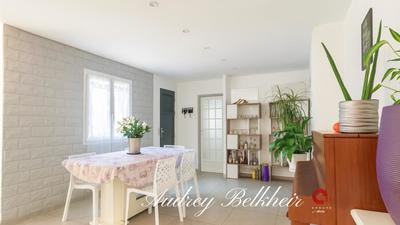 Maison - 146 m² - 7 pièces