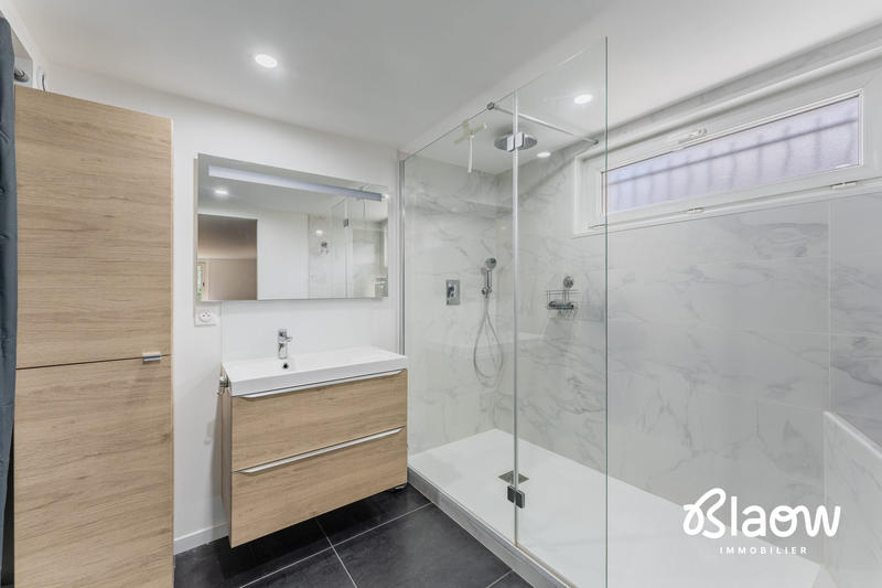 Maison - 151 m² - 6 pièces