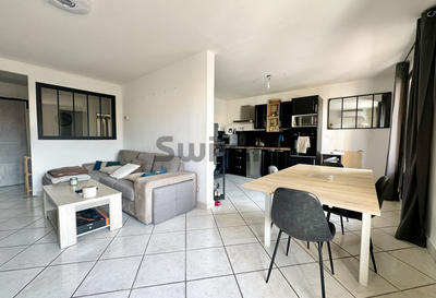 Appartement - 75 m² - 3 pièces