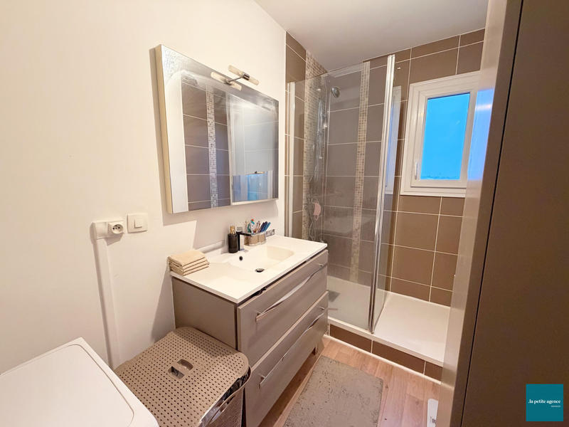 Appartement - 60 m² - 3 pièces