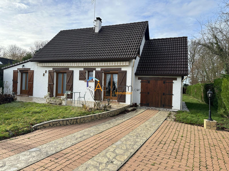 Maison - 96 m² - 5 pièces