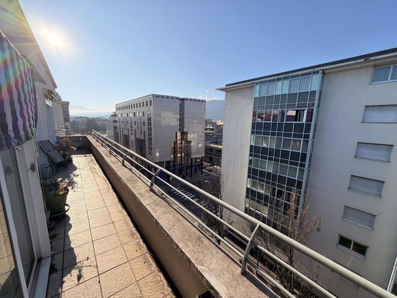 Appartement - 95 m² - 4 pièces