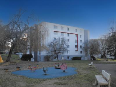 Appartement ancien - 69 m² - 3 pièces