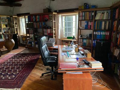 Maison - 335 m² - 10 pièces