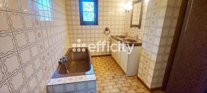 Maison - 190 m² - 5 pièces