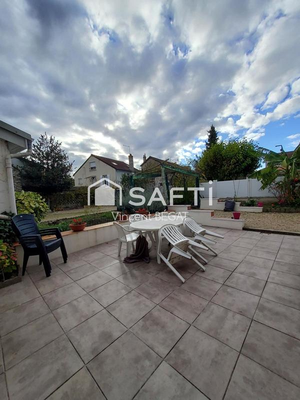 Maison - 156 m² - 8 pièces