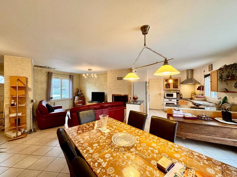 Maison - 144 m² - 6 pièces