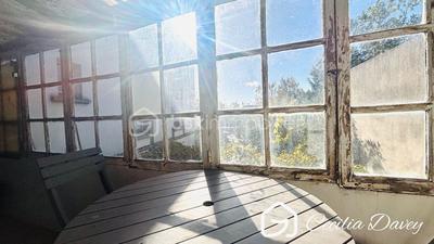 Demeure - 250 m² - 9 pièces