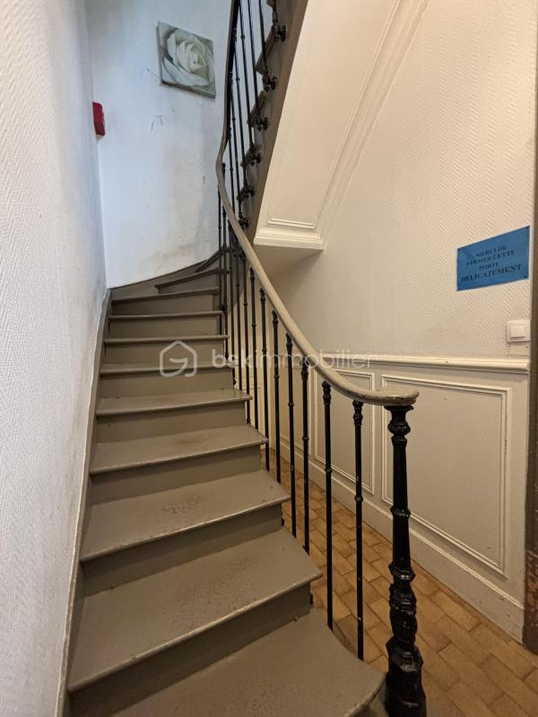 Immeuble - 190 m² - 9 pièces