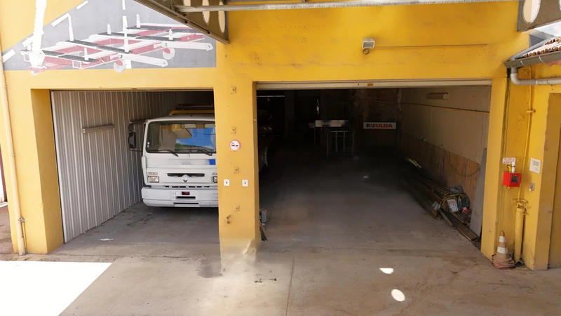 Immeuble - 3 200 m²