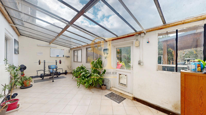 Maison - 101 m² - 5 pièces