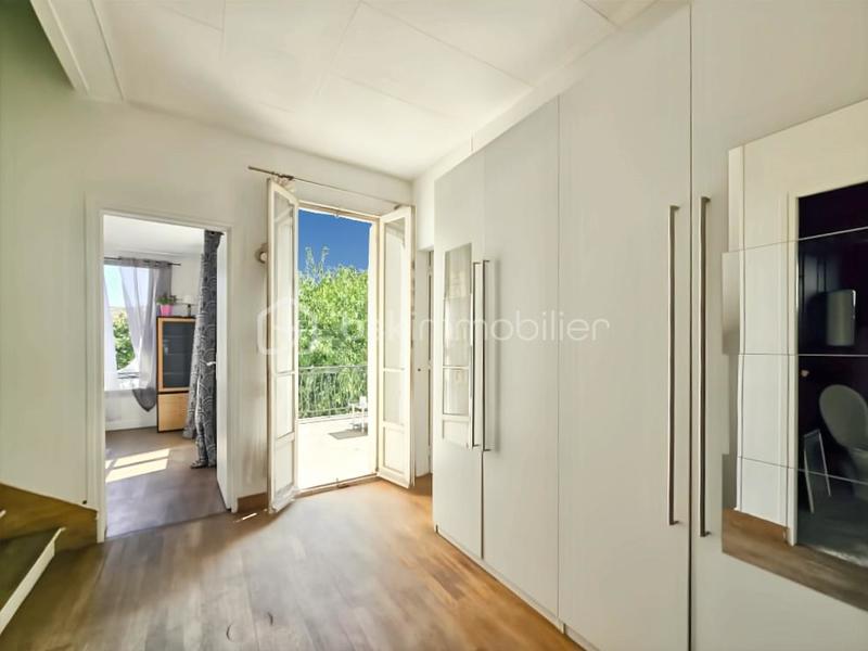 Demeure - 165 m² - 10 pièces