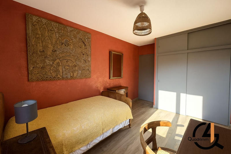 Maison - 168 m² - 7 pièces