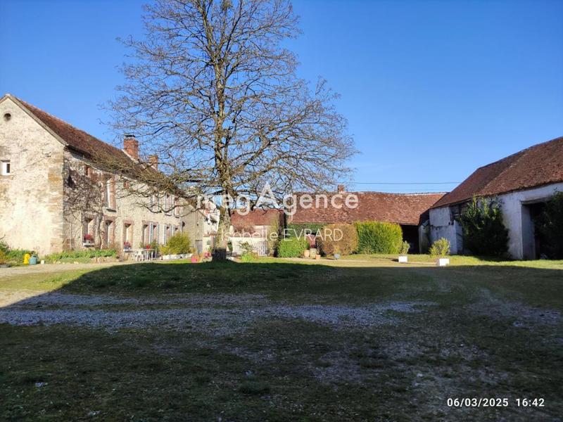 Corps de ferme - 160 m² - 5 pièces