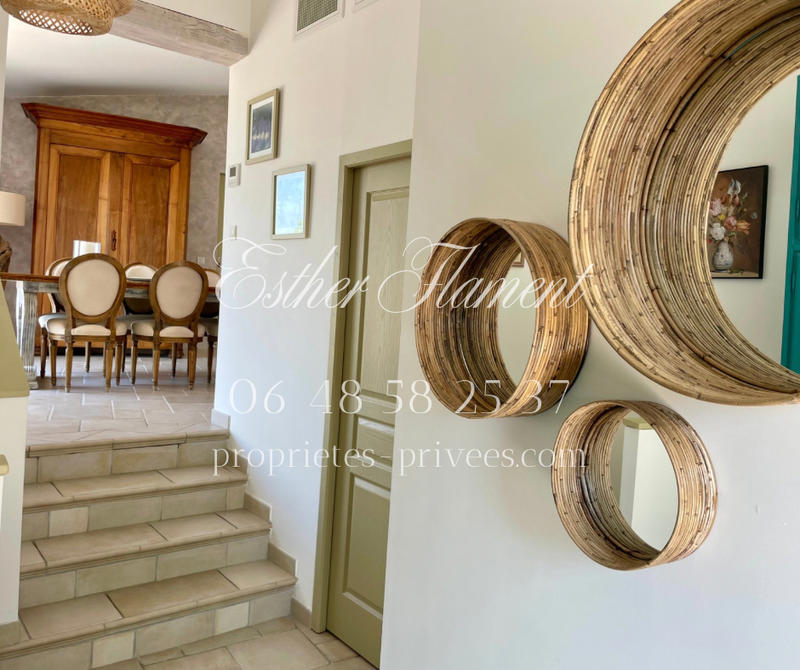 Demeure - 268 m² - 10 pièces