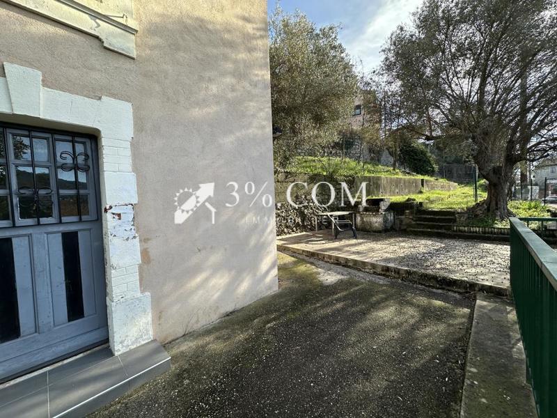 Maison de ville - 85 m² - 7 pièces