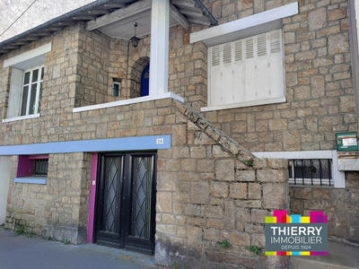 Maison - 186 m² - 7 pièces