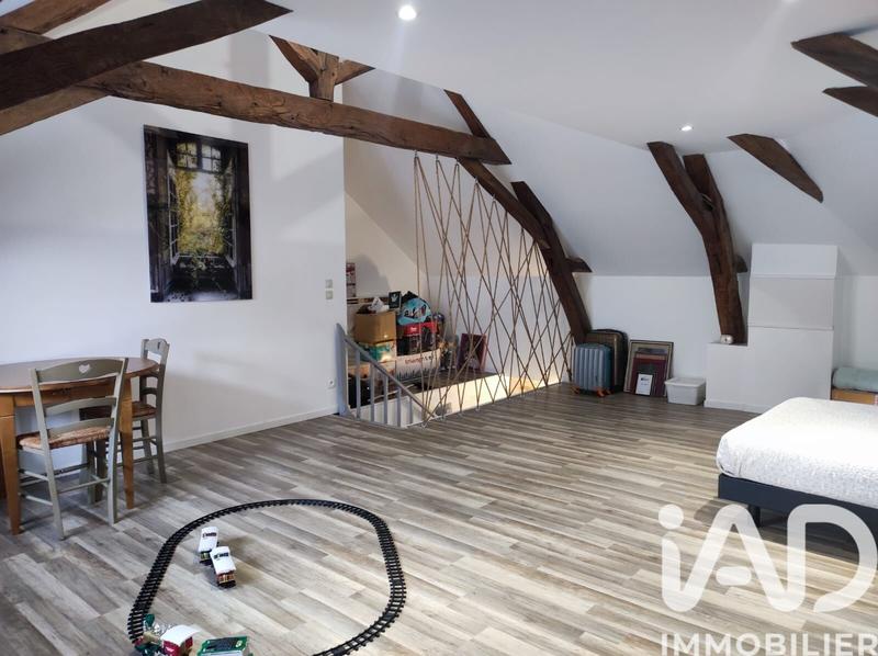 Maison - 104 m² - 5 pièces