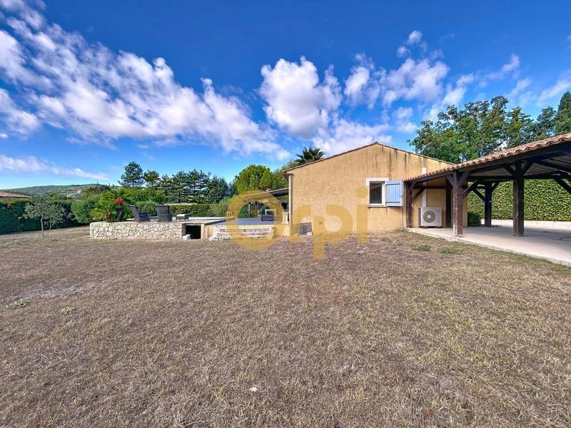 Maison - 99 m² - 5 pièces