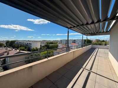 Appartement - 93 m² - 4 pièces