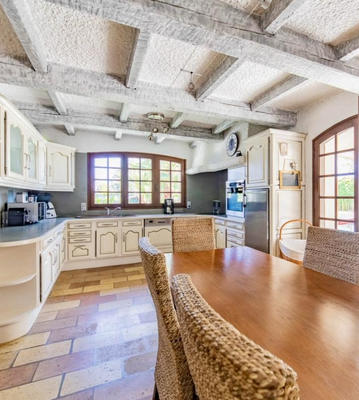 Maison - 177 m² - 5 pièces