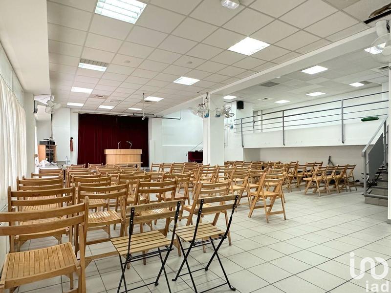 Local commercial - 243 m² - 3 pièces