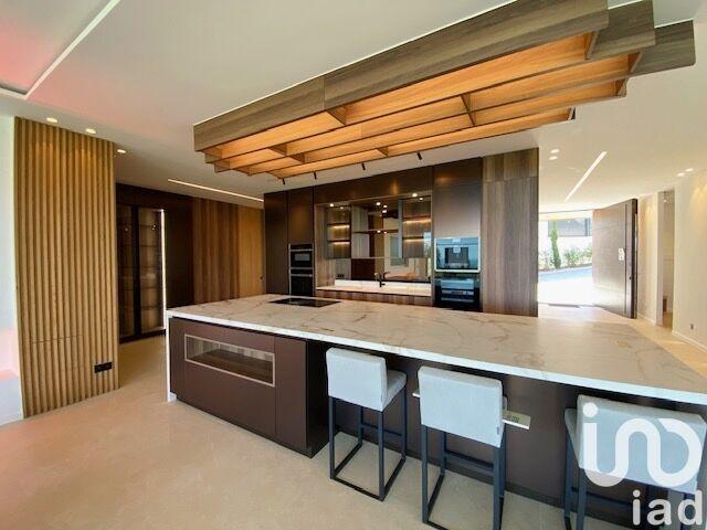 Maison de maîtres - 482 m² - 8 pièces