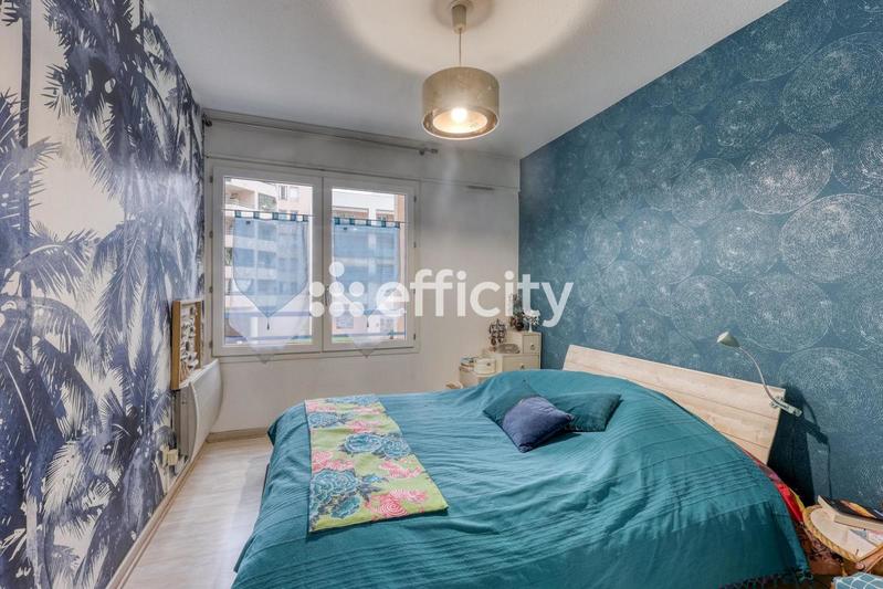 Appartement - 85 m² - 4 pièces