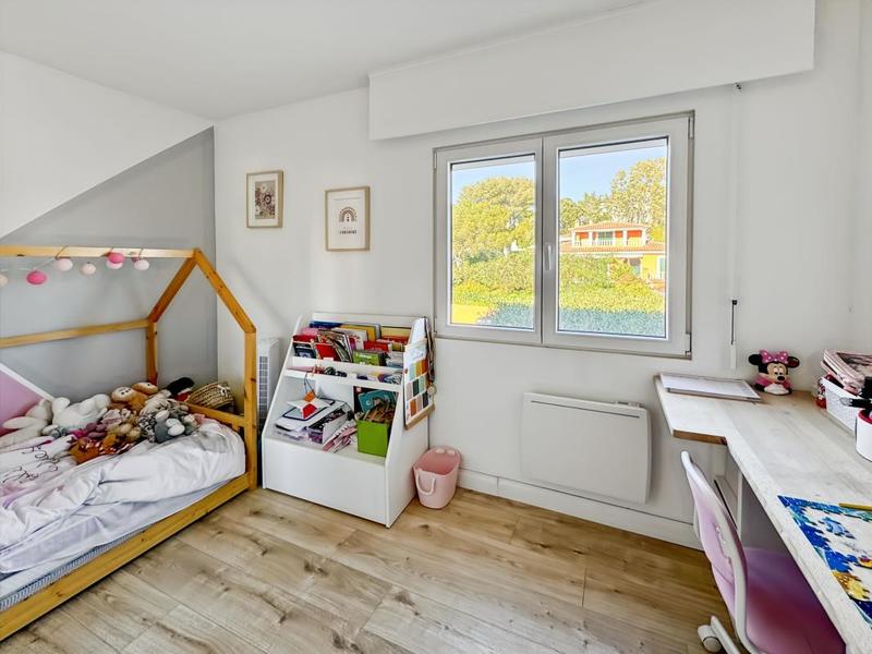 Appartement - 79 m² - 4 pièces