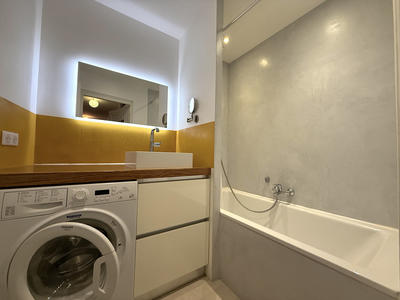 Appartement - 84 m² - 3 pièces