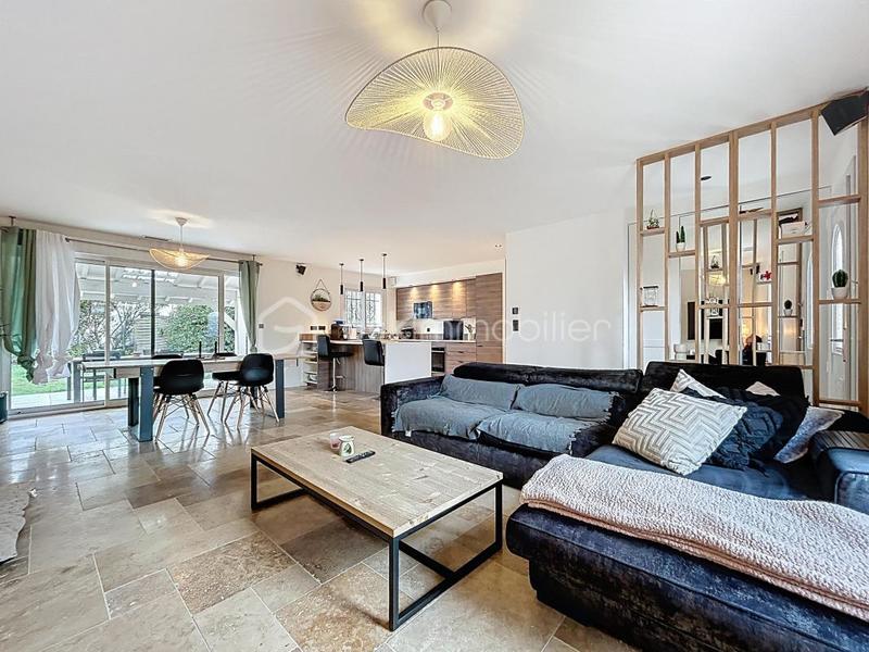 Maison - 110 m² - 4 pièces