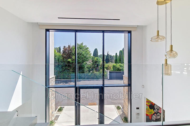 Demeure - 241 m² - 7 pièces