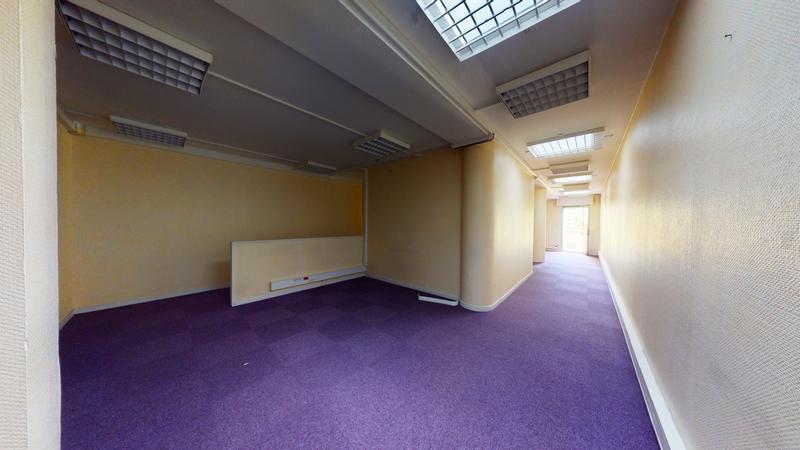 Bureau - 210 m²