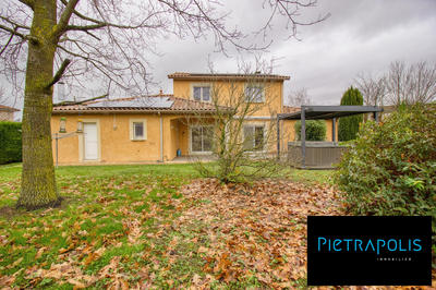 Maison traditionnelle - 175 m² - 6 pièces