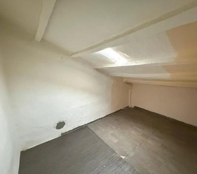 Remise - 17 m² - 1 pièce